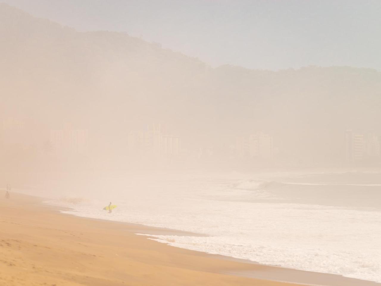 Pousada Pe Na Areia Caraguatatuba Eksteriør billede