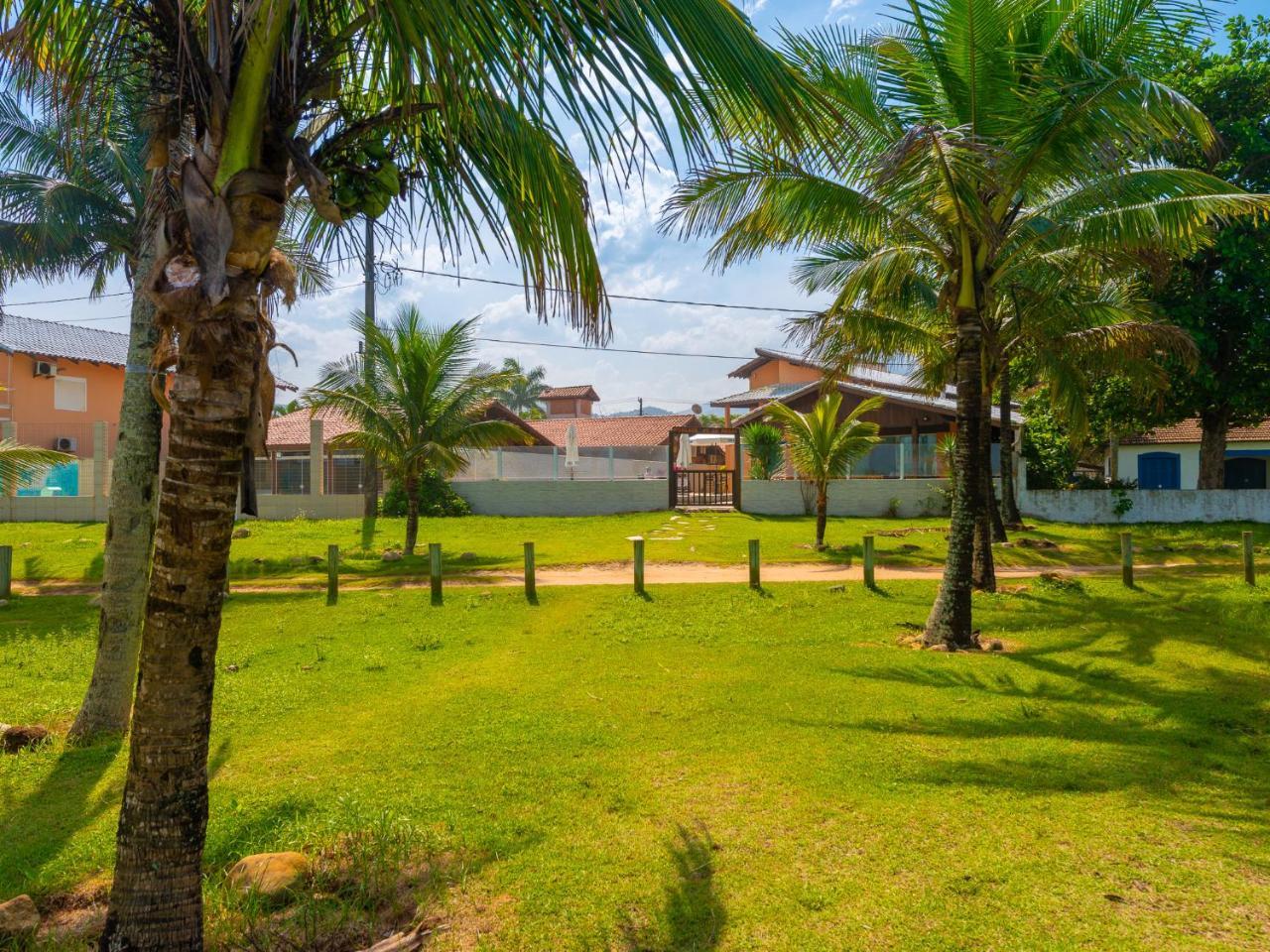 Pousada Pe Na Areia Caraguatatuba Eksteriør billede